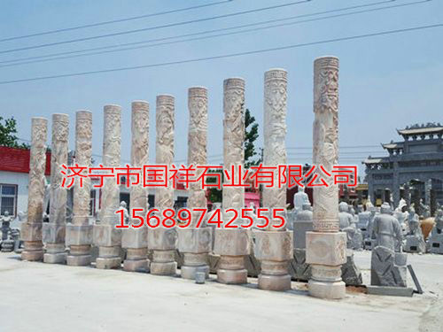 2016年江西新干县石雕龙柱施工案例